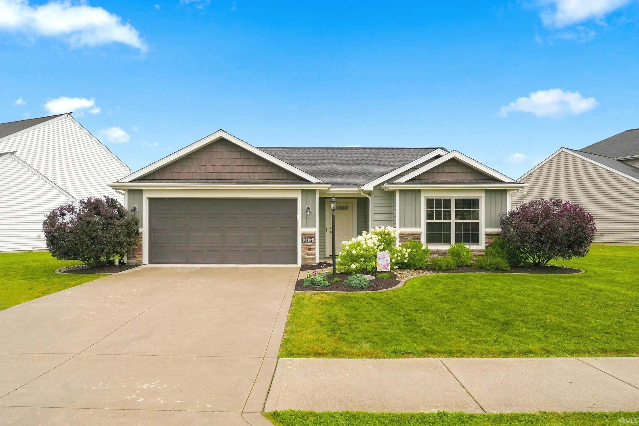 Image of 382 Heyford Court