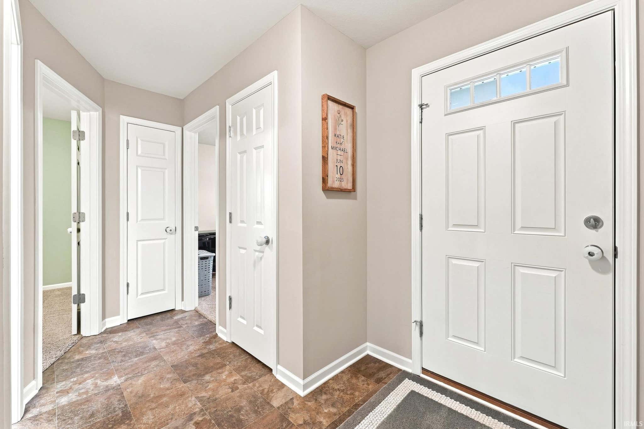 Image of 382 Heyford Court