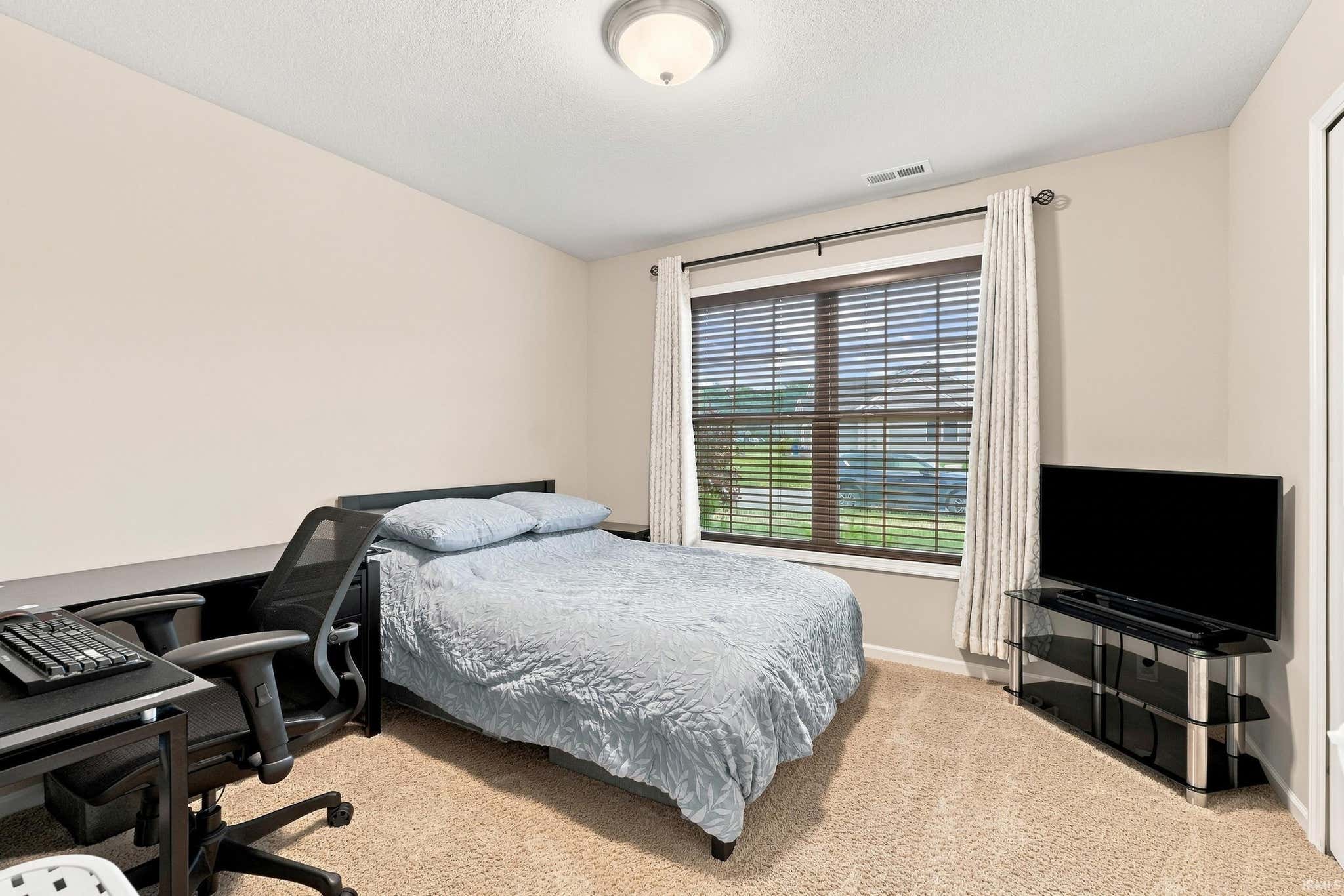 Image of 382 Heyford Court