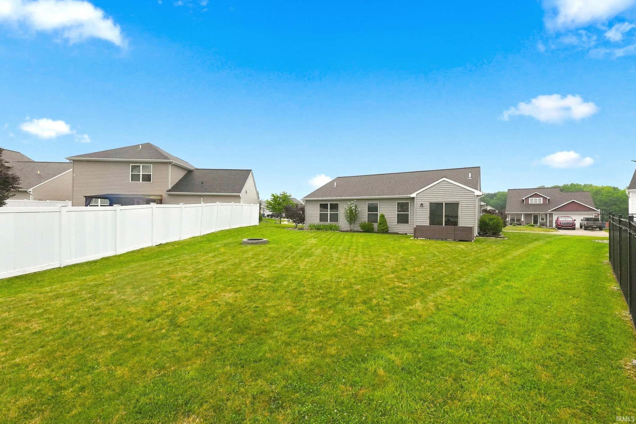 Image of 382 Heyford Court